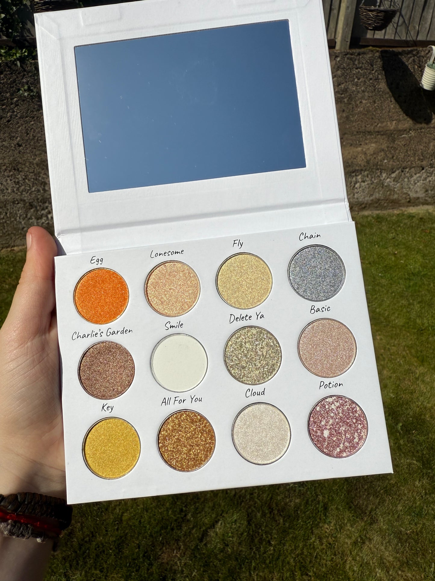 DJO Eyeshadow Palette, “Room 29”